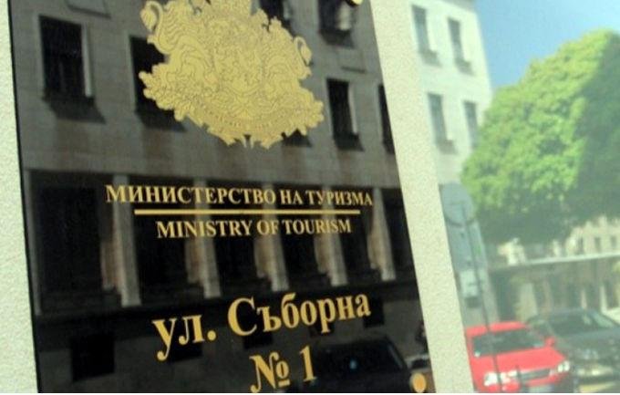 Нови евакуационни полети от ОАЕ: стотици българи още са в региона