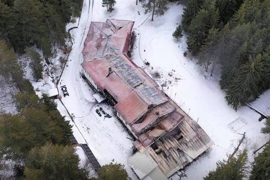 Дим от хижа „Петрохан“ вдигна МВР и прокуратурата на крак: огън не е открит