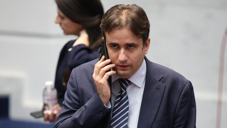 Божидар Божанов: Служебният кабинет тръгна срещу Пеевски, за да има честни избори