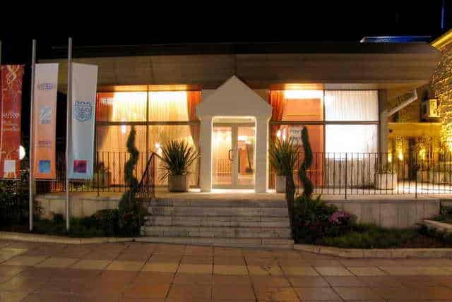 5 причини да заведете децата днес в Кукления театър във Варна: „Котаракът в чизми“ от 11:00