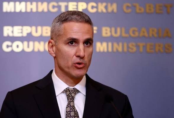 Андрей Гюров: Купуват цели секции, не отделни избиратели