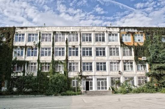 ОУ „Ангел Кънчев“ във Варна откри нов STEM център с осем високотехнологични класни стаи