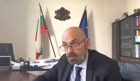 Варна: Областният управител Марио Смърков нареди проверки по сигнали за нарушения