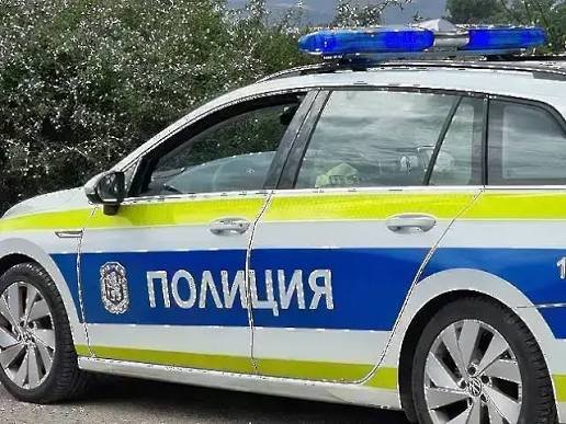 Полицията във Варна спря нерегистриран автомобил: 44-годишен водач под проверка
