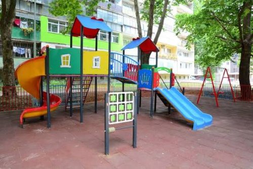Варна тръгва към ремонт на детските площадки: 12 обекта влизат първи, още стотици чакат