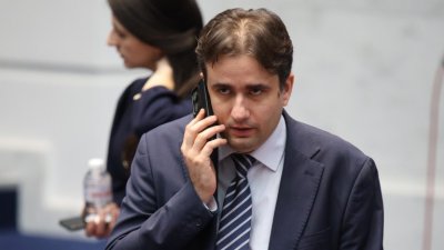 Божидар Божанов: Служебният кабинет тръгна срещу Пеевски, за да има честни избори