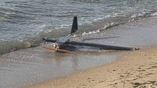 Дрон изплува на плажа в Несебър: ВМС го прибраха и провериха за взрив