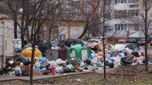 Кризата с боклука във Варна: Кметът договори извънредни машини и готви нова поръчка за чистотата