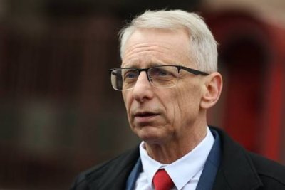 Денков предупреждава: скъпите горива идват, а парламентът &bdquo;превишава правомощия&ldquo;