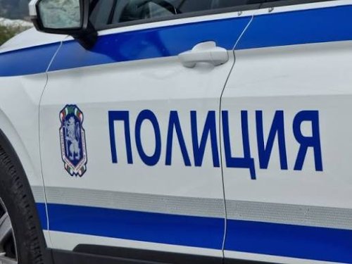 Електрически скутер удари кола в центъра на Варна и избяга: водачът още не е открит