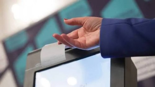 Варна с два &bdquo;хартиени&ldquo; острова: само 2 секции без машина, 398 остават с избор