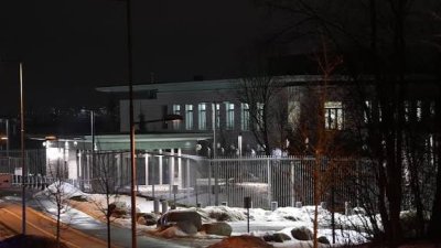 Взрив пред американското посолство в Осло: полицията има версия и търси извършител