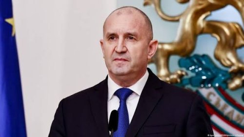 Радев в Кюстендил: &bdquo;Освобождаваме се от страха&ldquo;. Призив за масов вот и атака срещу &bdquo;сглобката&ldquo;