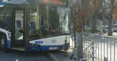 Автобус №13 във Варна с променен маршрут заради ВиК авария: кои спирки отпадат