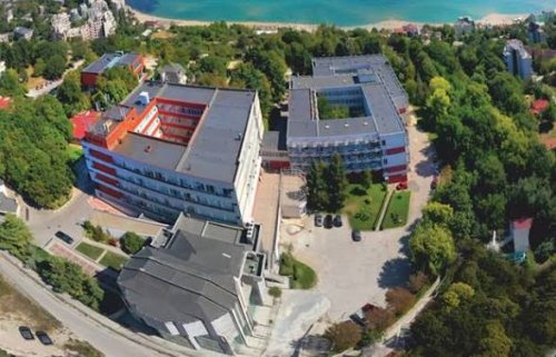 ВСУ &bdquo;Черноризец Храбър&ldquo; взе първото място в националното състезание по наказателноправни науки