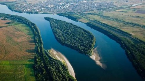 Рекордно ниският Дунав извади на повърхността останките на двама германски войници край Будапеща
