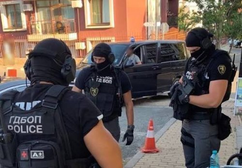ГДБОП разби &bdquo;Братя Пееви&ldquo;: арести за лихварство, рекет и сексуална експлоатация