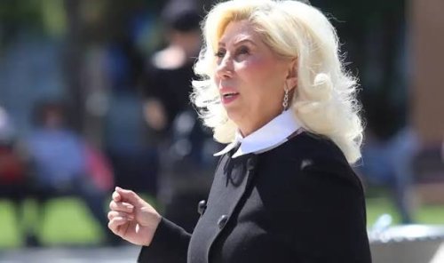 Силвия Кацарова празнува 50 години на сцената: &bdquo;70 нюанса любов&ldquo; идва във Варна