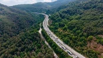 BG Toll отчете пик на трафика: &bdquo;Тракия&ldquo; се задъхва, колоните растат към морето и Гърция