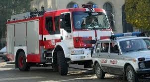 Пожар край Боаза задими първокласния път: три екипа на терен, полицията регулира трафика