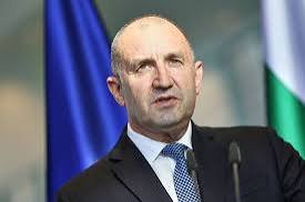 Радев в Анкара преди НАТО: България и Турция стягат енергийната и граничната координация
