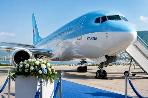 TUI кръсти самолет „VARNA“ и постави цел 400 000 туристи
