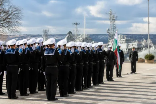 50 курсанти положиха военна клетва във ВВМУ във Варна