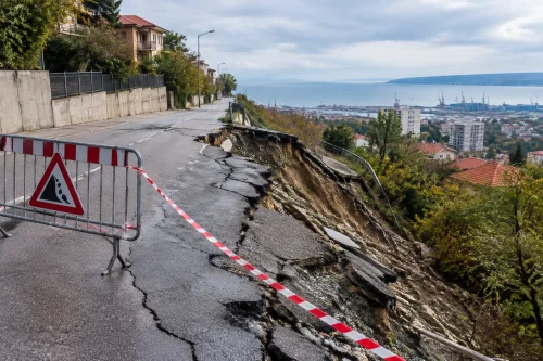 Община Варна избира фирма за ремонта на пътя в „Аспарухово“
