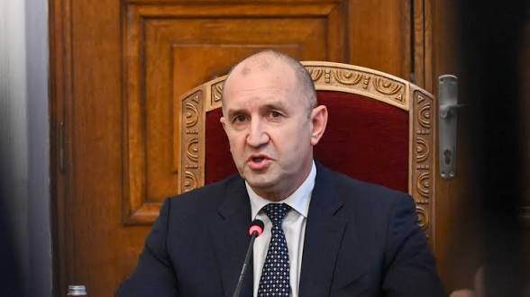 Румен Радев тръгва на предизборна обиколка: Първи спирки Велико Търново и Русе