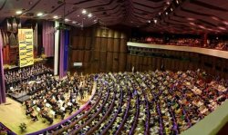 Варна затяга културния график: мюзикъли, звездни комедии и кино премиери във ФКЦ през април