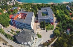 ВСУ &bdquo;Черноризец Храбър&ldquo; взе първото място в националното състезание по наказателноправни науки