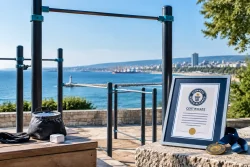 Симеон Михайлов влезе в Гинес с 15 L-sit muscle-ups