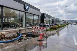 Авария оставя без вода автосалони на бул. „Цар Освободител“ във Варна