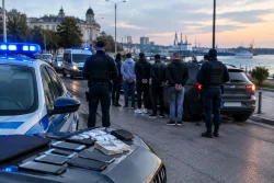 Полицията във Варна отчете 42 задържани и 9 разкрити престъпления