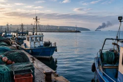 Рибарите от „Карантината“ излизат в морето без забрана