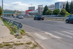 Жители на Варна искат пасарелка край бул. „Осми Приморски полк“